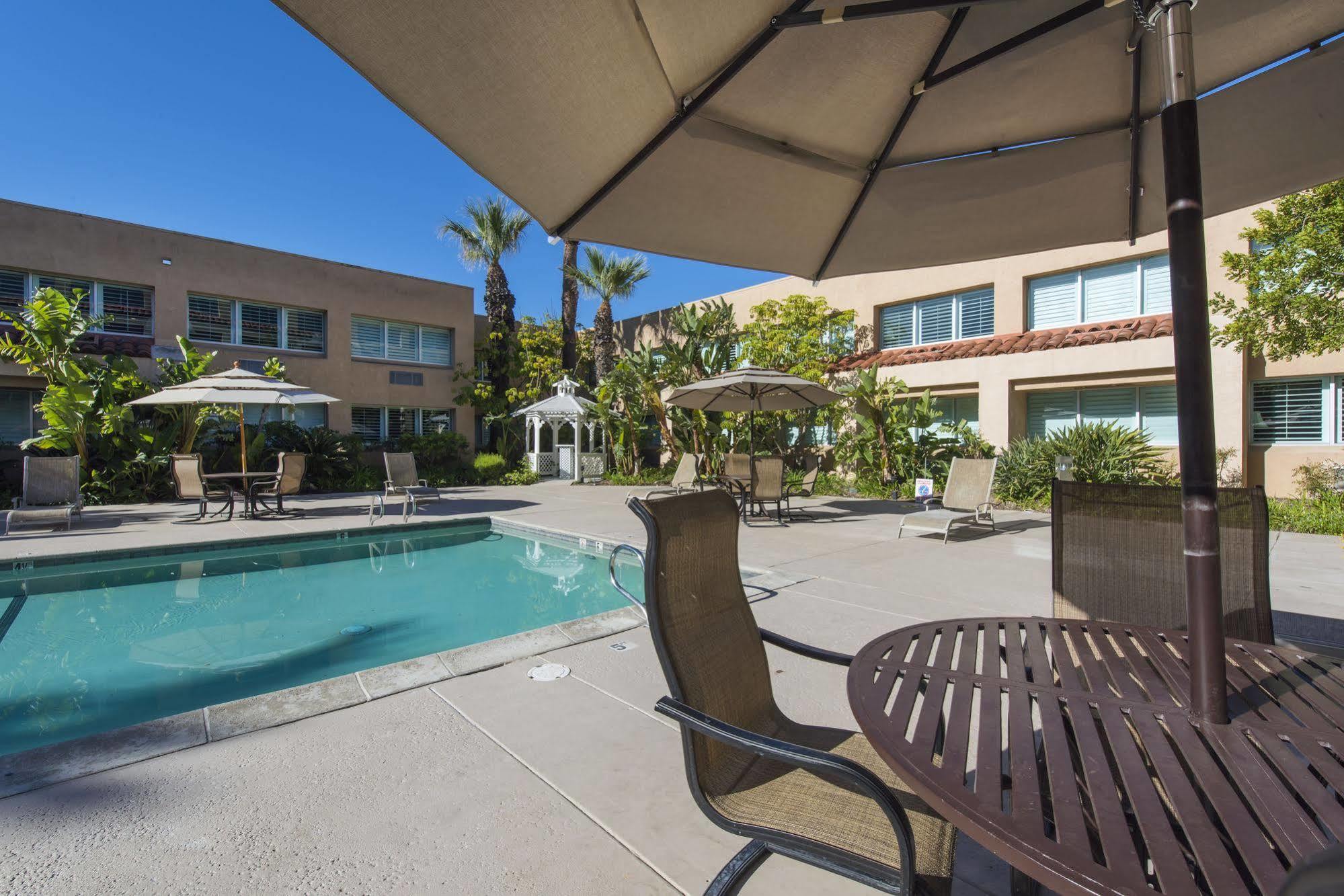Grand Vista Hotel Simi Valley Eksteriør bilde